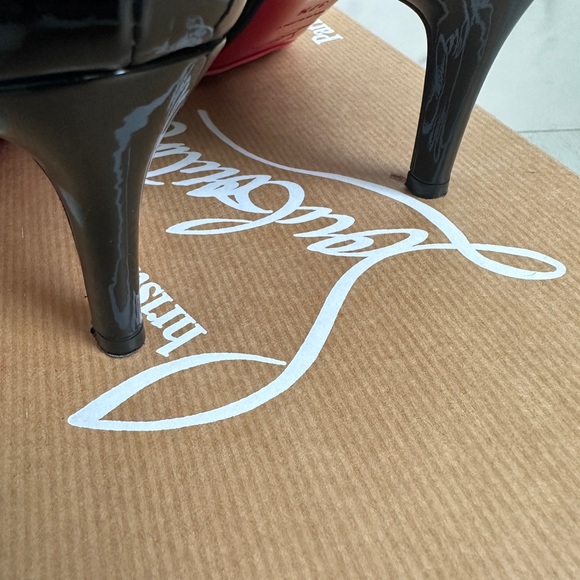 Sold!! Christan Louboutin 37.5 - Picture 9 of 12